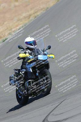media/Nov-12-2023-Classic Track Days (Sun) [[11f17acb81]]/Group 3/session 2 turn 9/